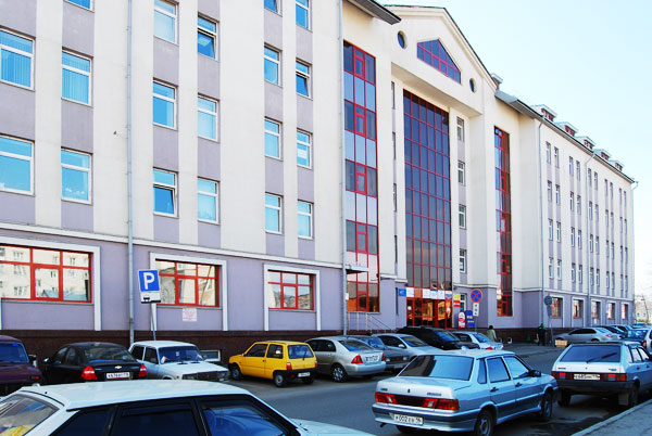 Офисный центр по улице Столбова (Казань)